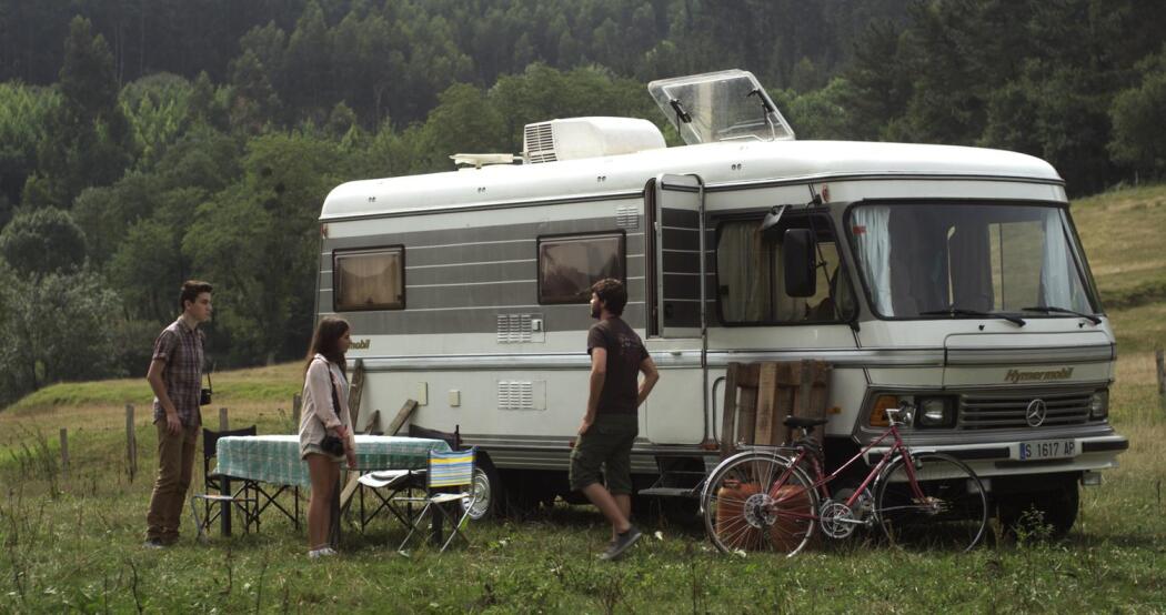 ნიუტონის მესამე კანონი  ქართულად -  Newtons Third Law