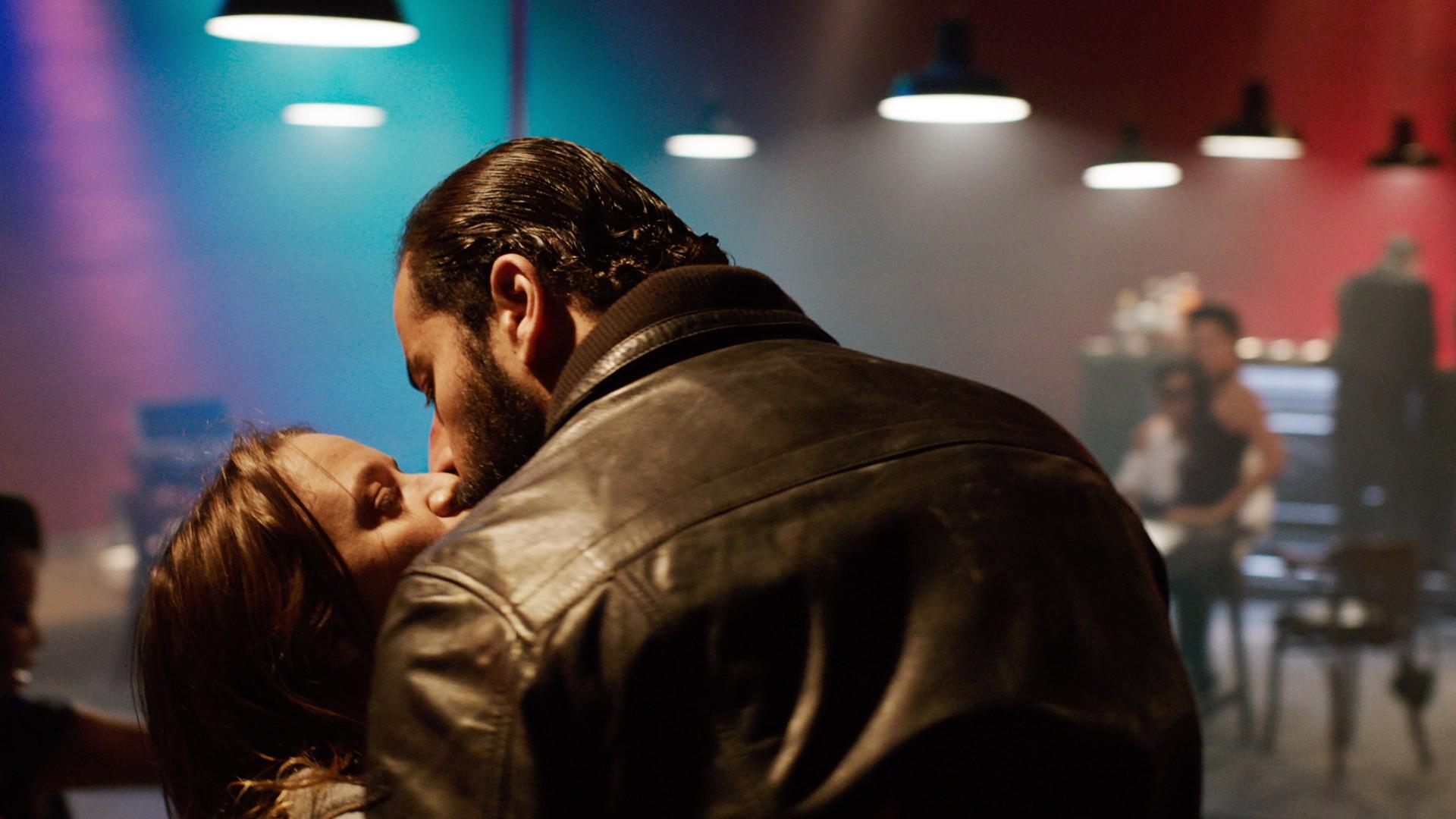 M  ქართულად -  М