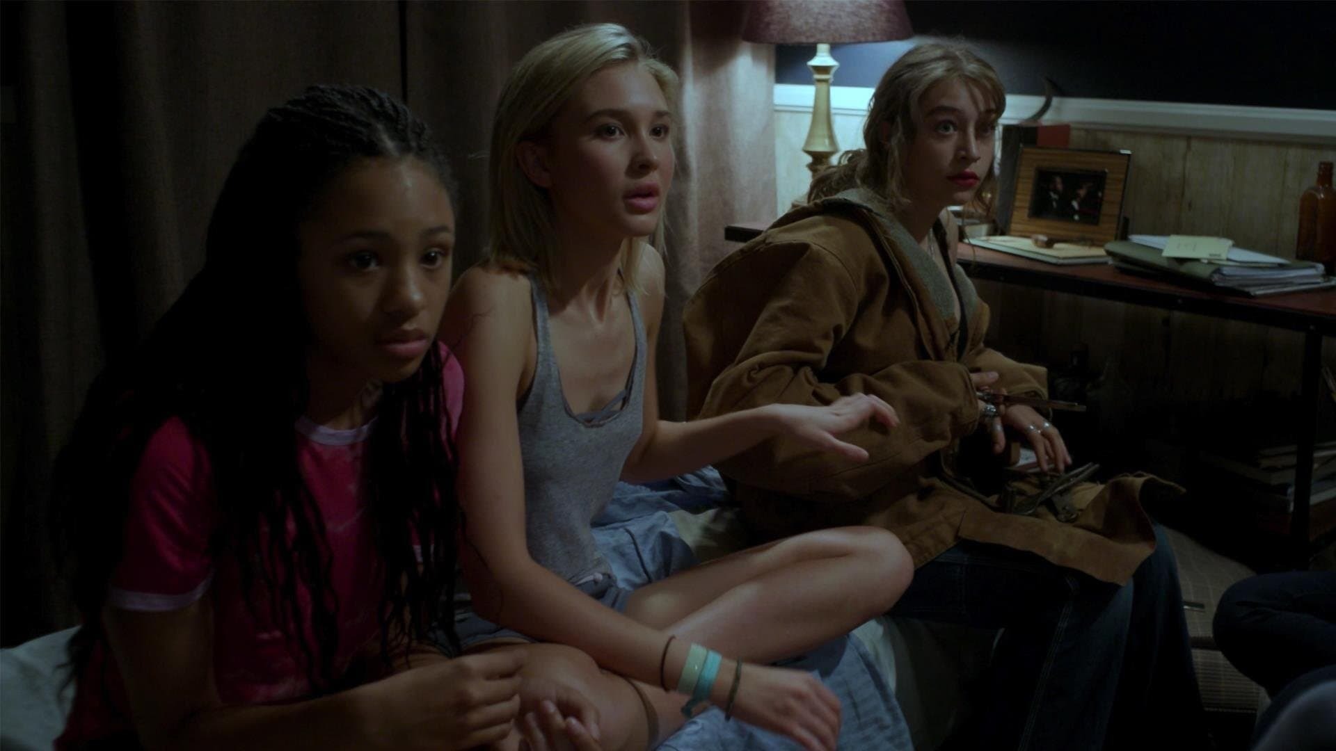 მოდით შევაშინოთ ჯული  ქართულად -  Lets Scare Julie