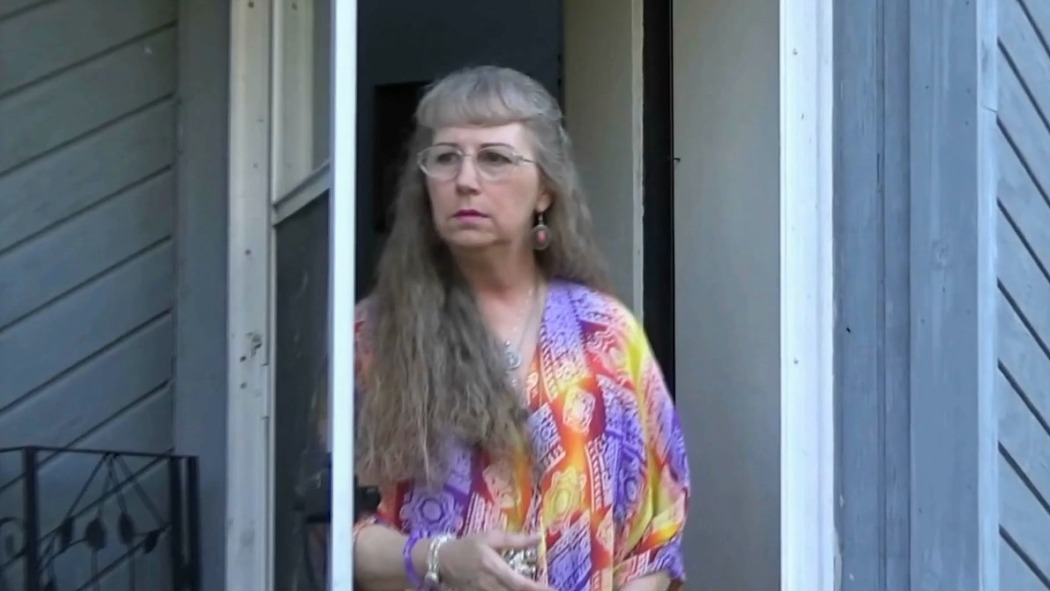 ბნელი ოქტომბერი  ქართულად -  Dark October