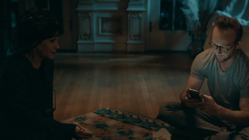 მხატვარი  ქართულად -  Painter