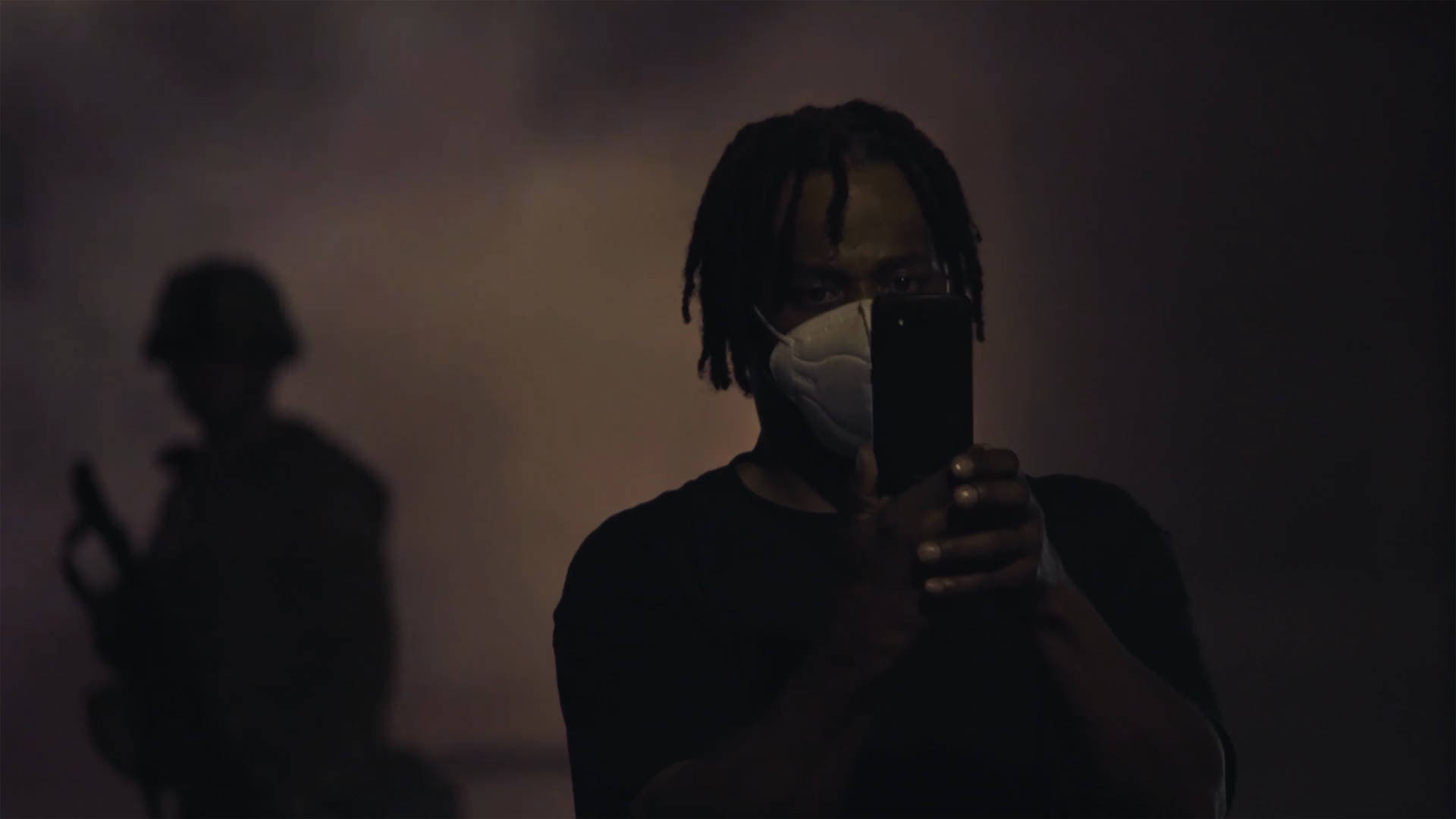 ამერიკული სელფი: სურათი, რომელსაც ქვეყანა თავის თავს უღებს  ქართულად -  American Selfie: One Nation Shoots Itself