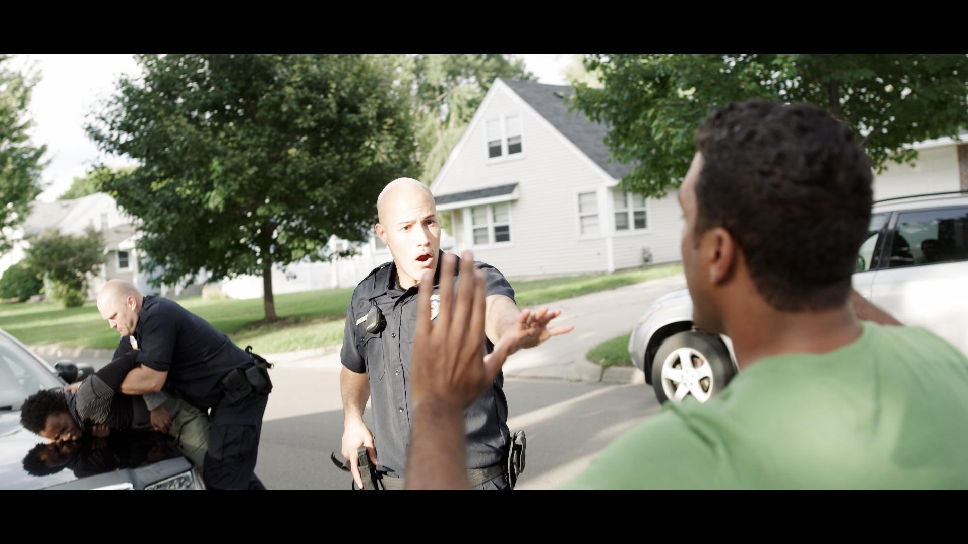 შავი  ქართულად -  Black in Minneapolis
