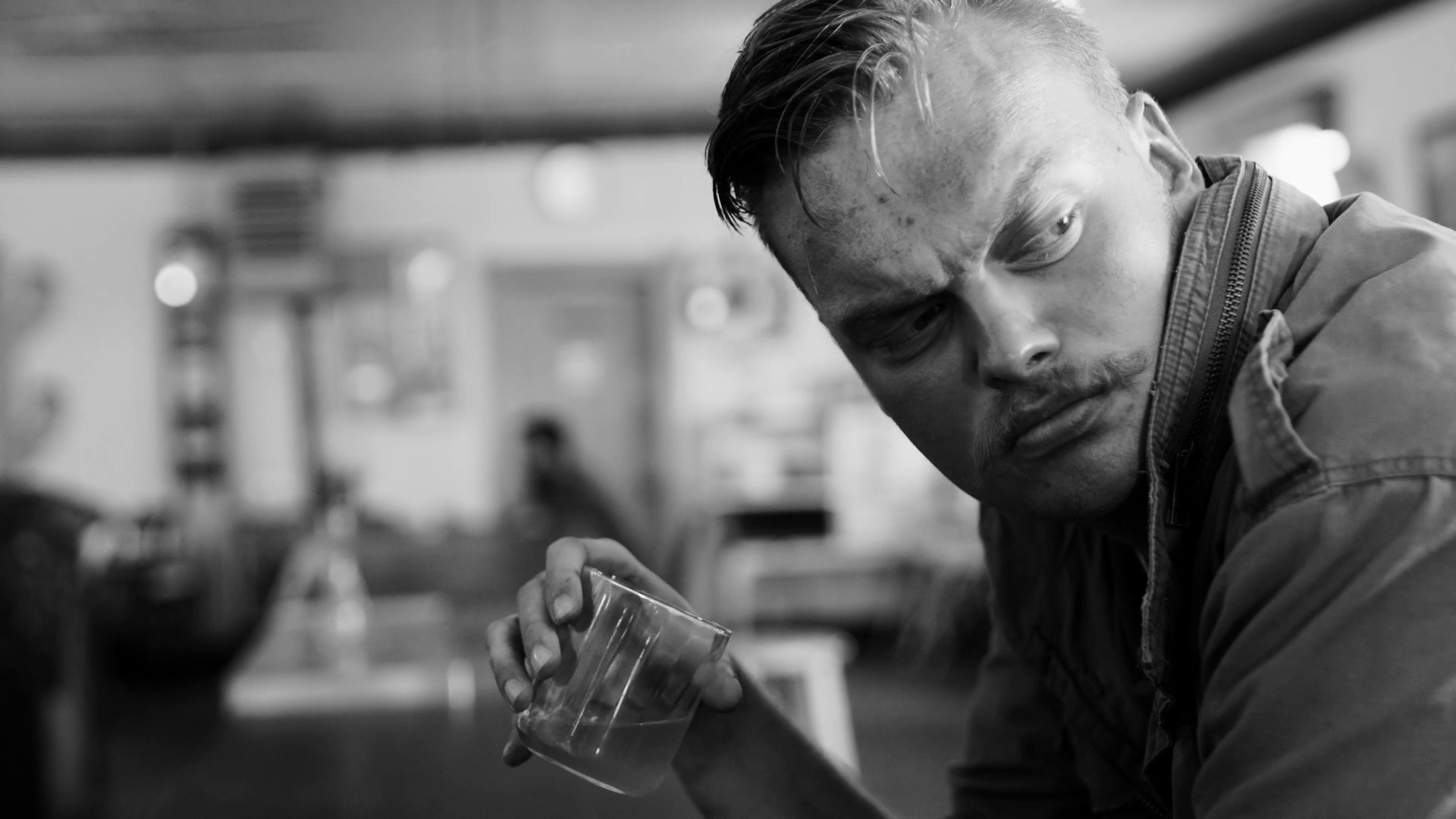 მონოქრომა: ქრომიზმი  ქართულად -  Monochrome: The Chromism