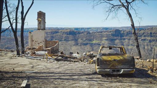 ყველაფერი რასაც მისი სახელი ნიშნავს.  ქართულად -  All Its Name Implies