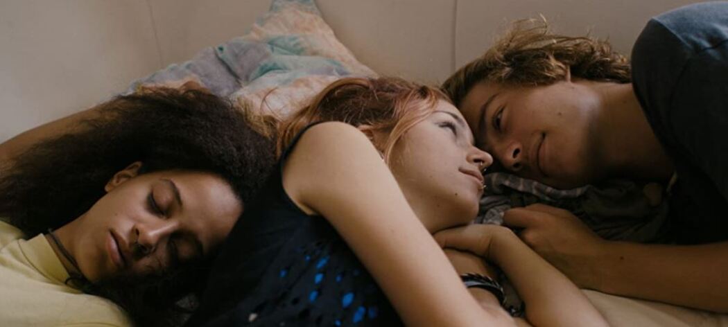 თანამედროვე სიყვარული  ქართულად -  Lovecut