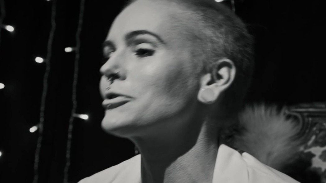 საშინელება კეის გალერეაში  ქართულად -  The Horror at Gallery Kay