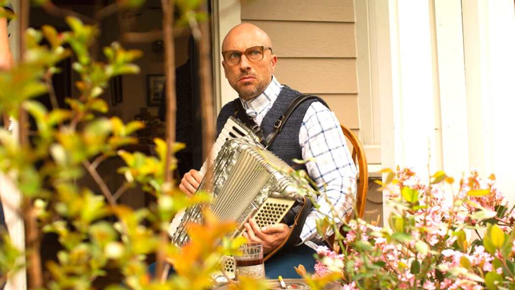 მშვიდობით ამერიკა  ქართულად -  Goodbye, America