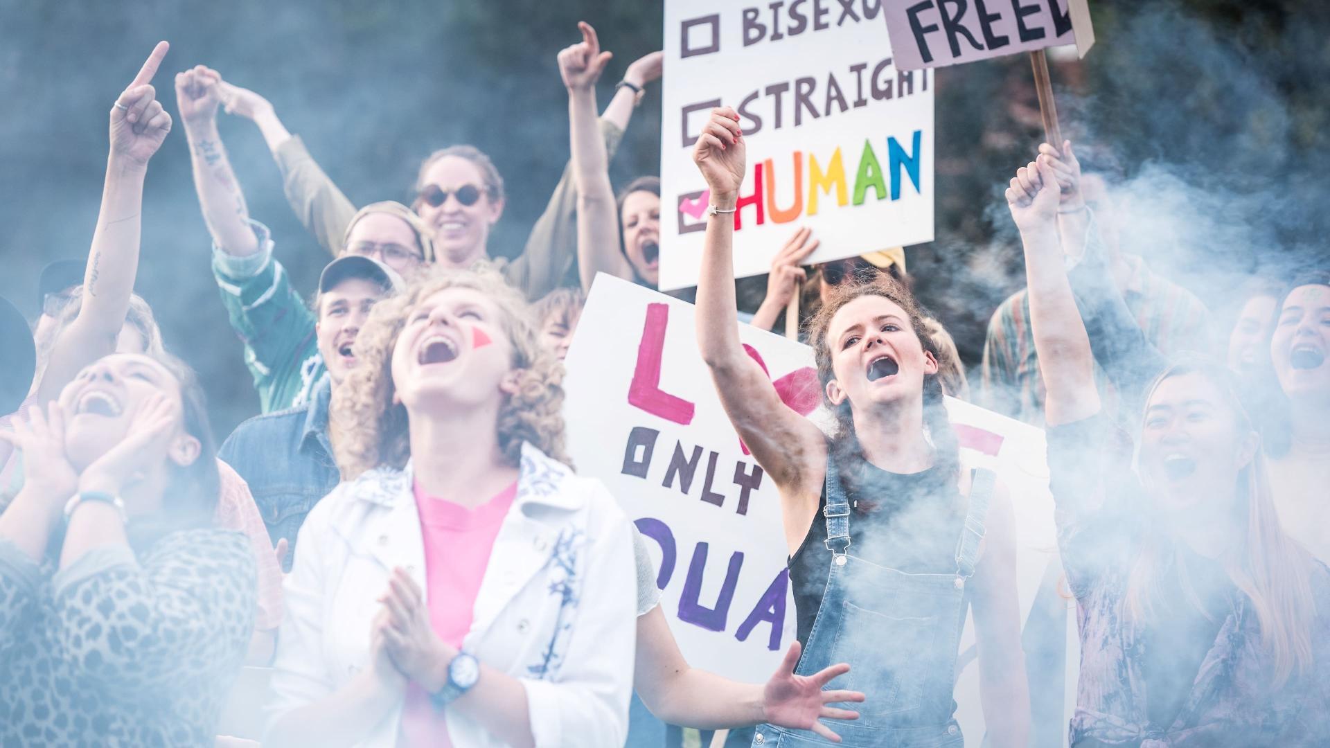 ელი და ები  ქართულად -  Ellie amp Abbie amp Ellies Dead Aunt