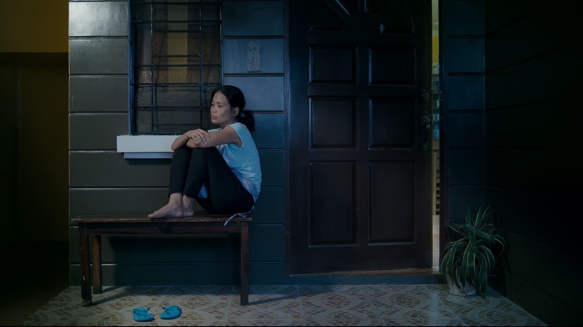 საზღვარგარეთ  ქართულად -  Overseas