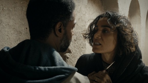 პარადოქსში  ქართულად -  In Paradox