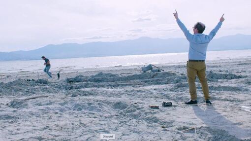 დერეკის სიკვდილი  ქართულად -  Dereks Dead