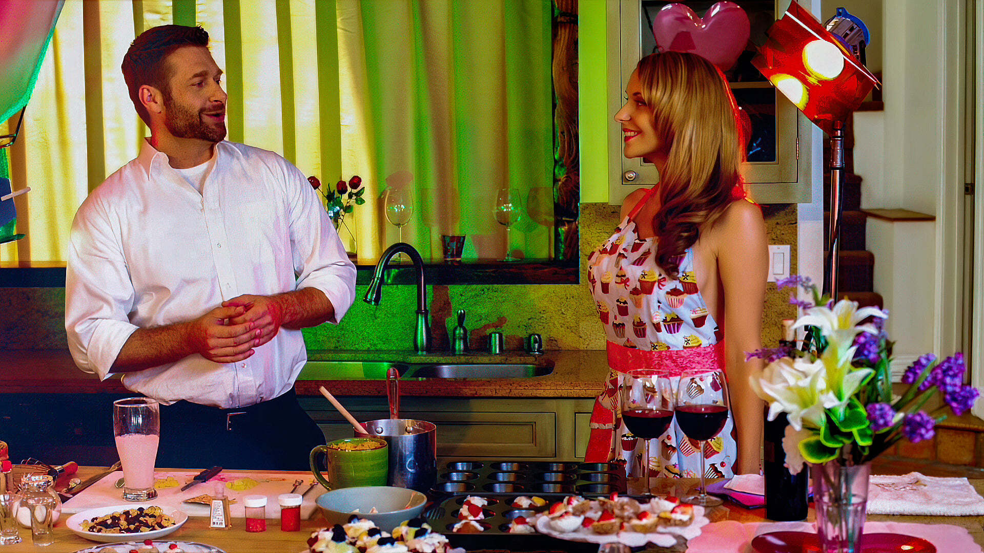 საყვარელო ნიკი  ქართულად -  Darling Nikki