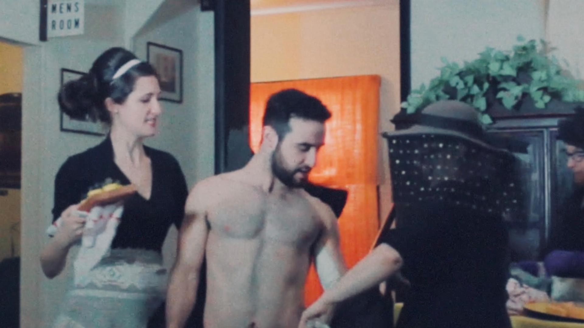 რეზინის ფეხსაცმელი  ქართულად -  The Galoshes