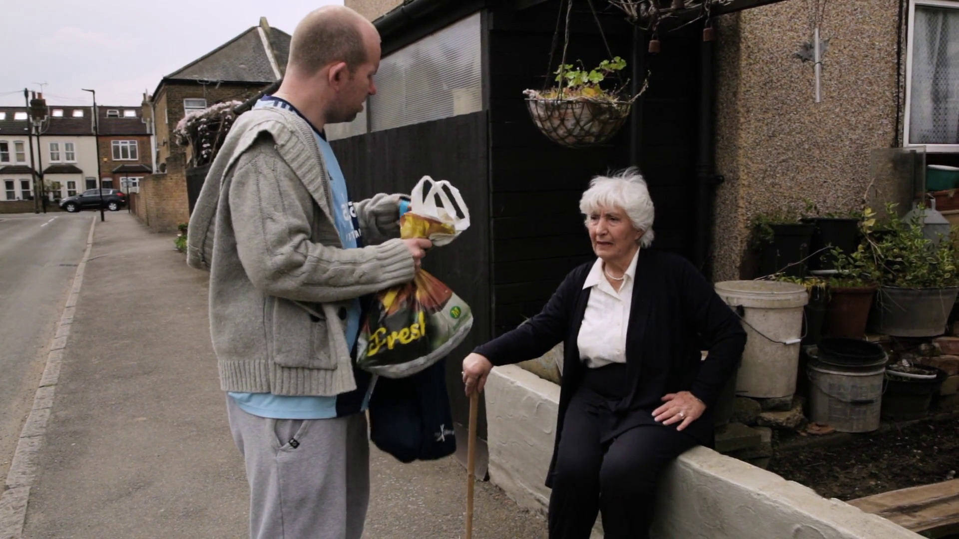 უსაფრთხო ადგილი  ქართულად -  A Safe Place