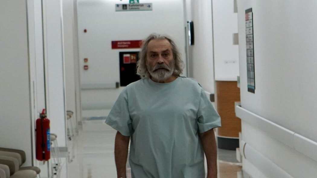 დაშორებული  ქართულად -  Stuck Apart