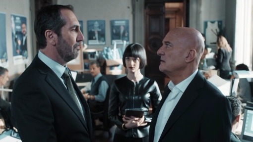 მოგესალმებით პრეზიდენტო  ქართულად -  Bentornato presidente