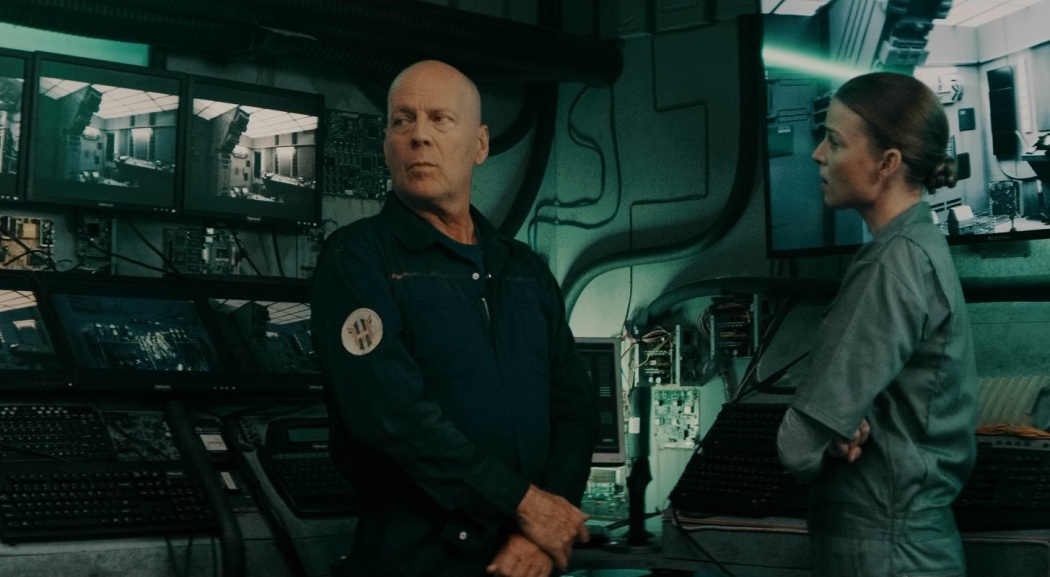 გარღვევა  ქართულად -  Breach