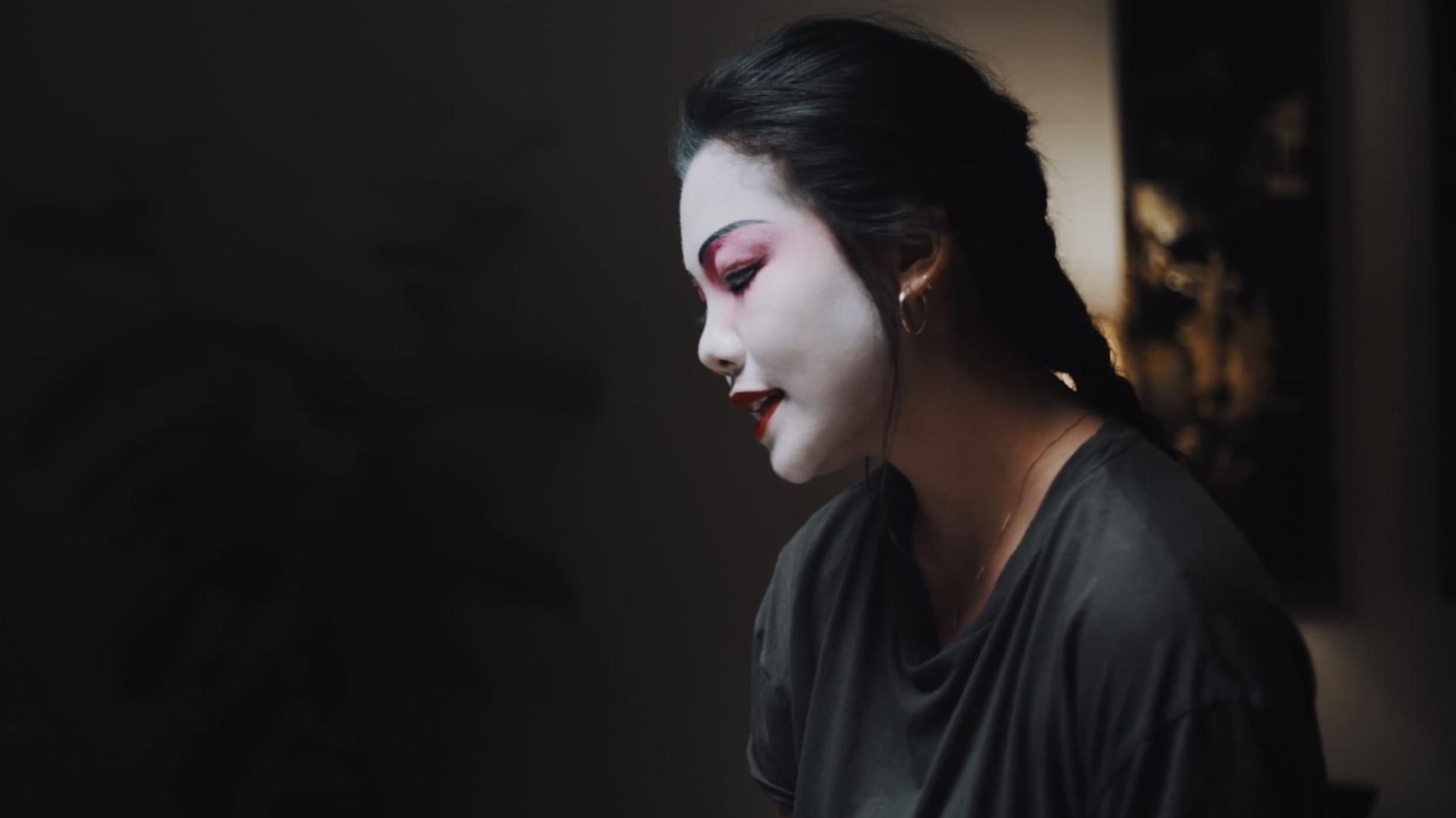 ფაიფური  ქართულად -  Fine China