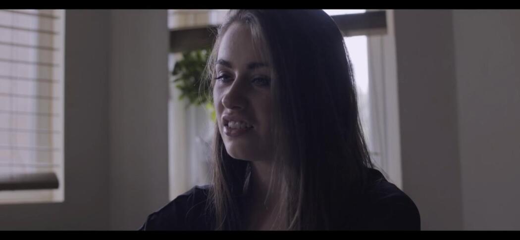 გარყვნილი გოგოები  ქართულად -  Cam Girls