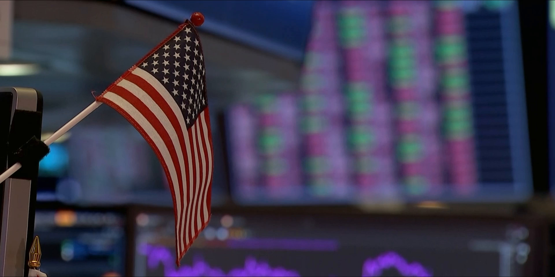 ცხელი ფული  ქართულად -  Hot Money