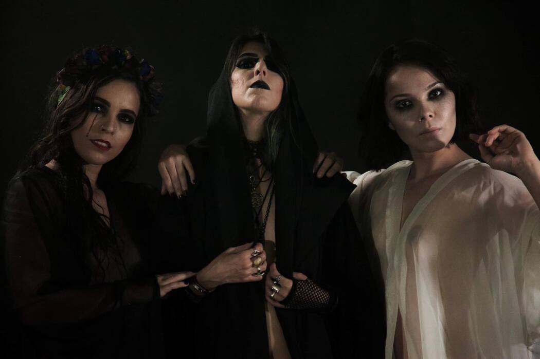 ღამის ქალბატონი  ქართულად -  Domina Nocturna