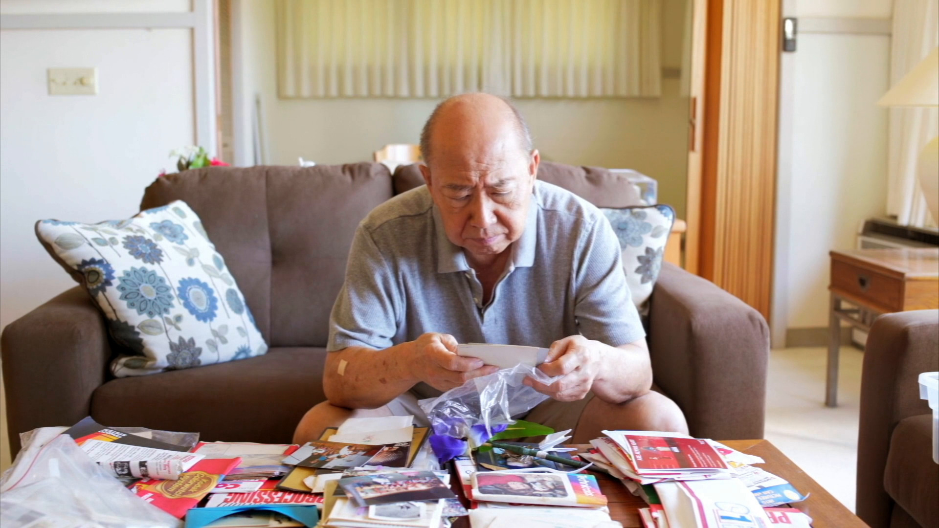 დეტექტივი სახლის ტელეფონით  ქართულად -  The Landline Detective