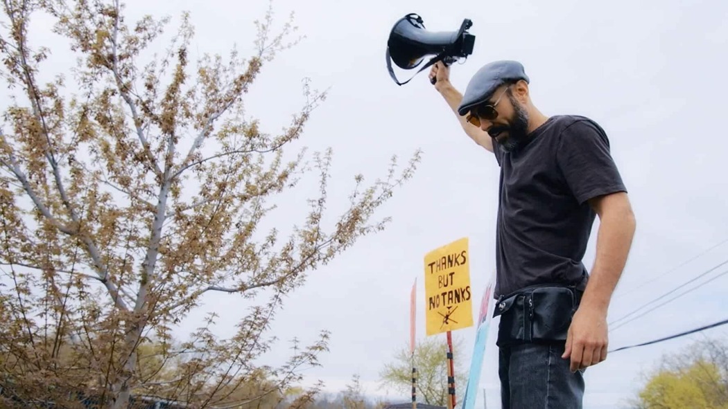 მორჟი და ინფორმატორი  ქართულად -  The Walrus and the Whistleblower