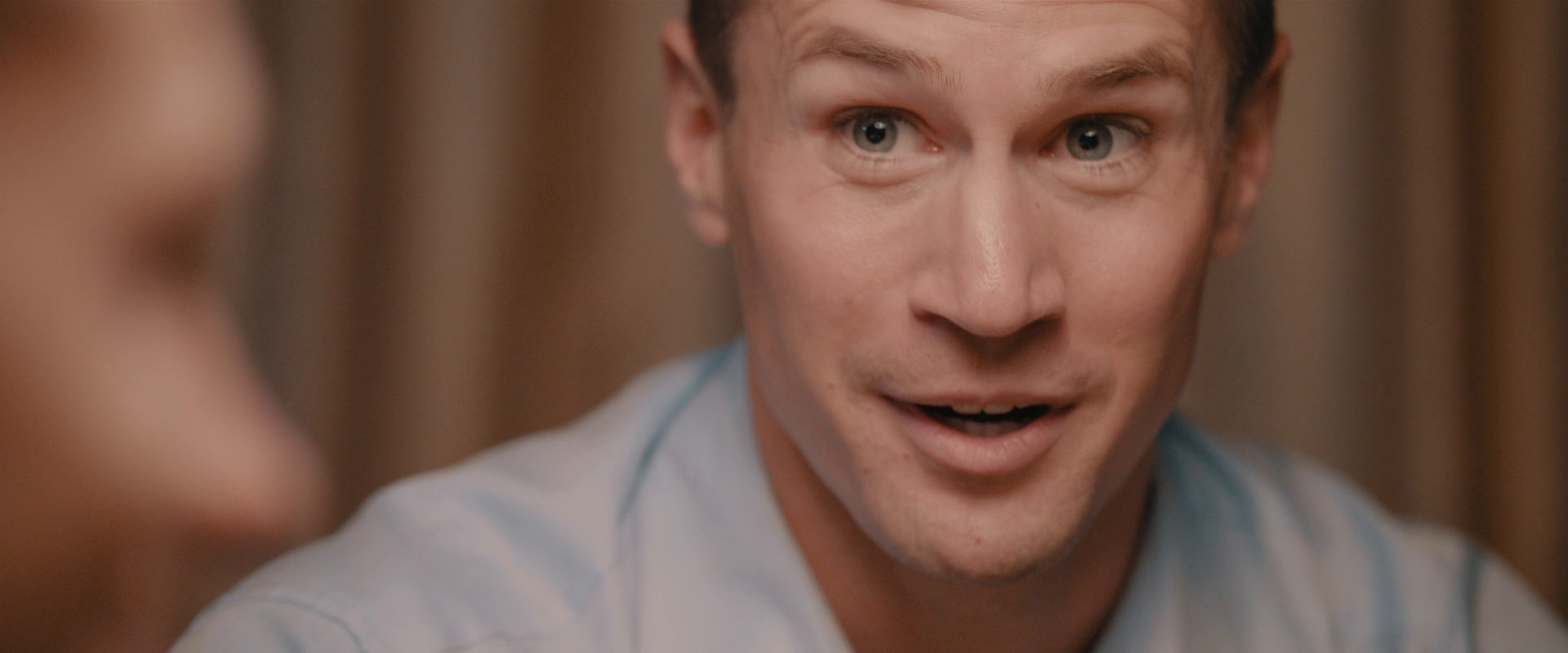 ორი გზა დასავლეთისკენ  ქართულად -  Two Ways to Go West