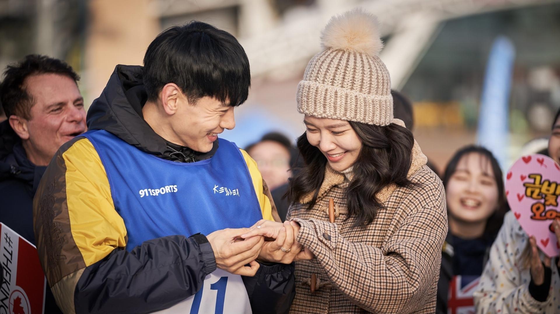 საახალწლო ბლიუზი  ქართულად -  New Year Blues