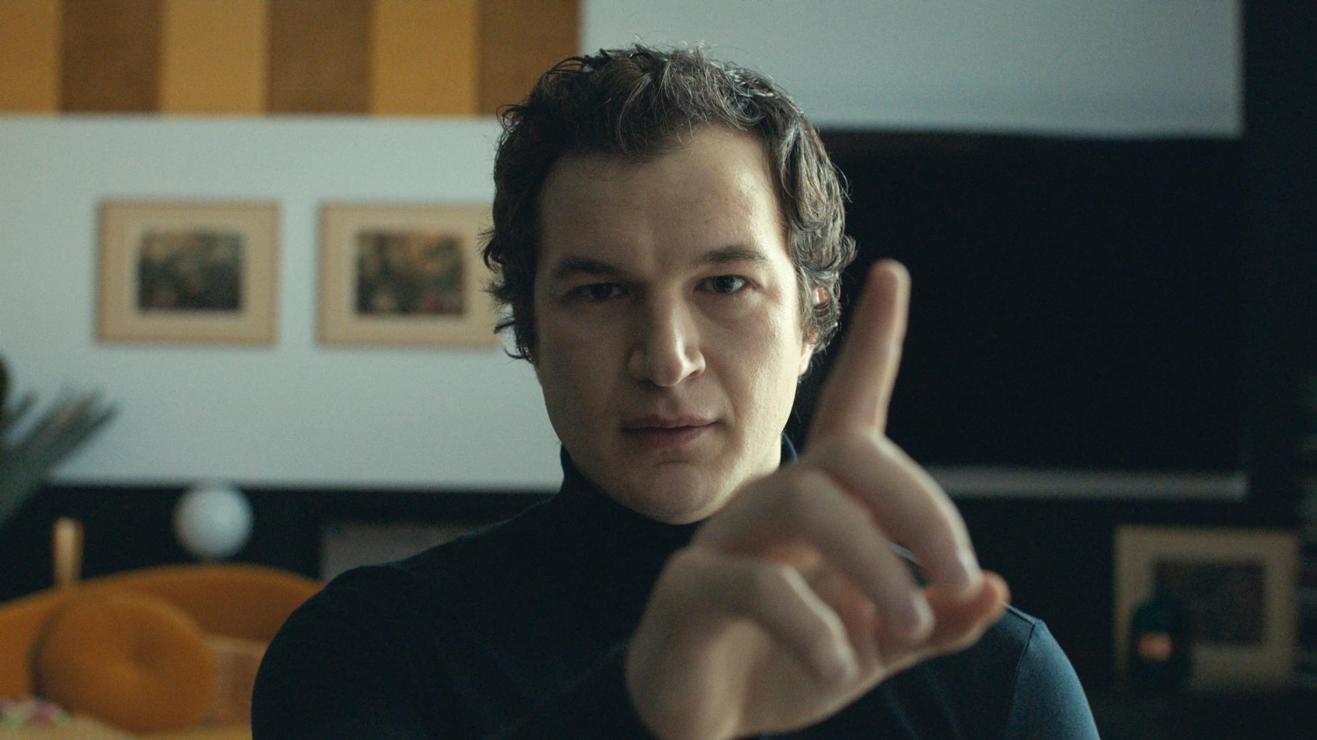 თოვლი აღარ იქნება  ქართულად -  Never Gonna Snow Again