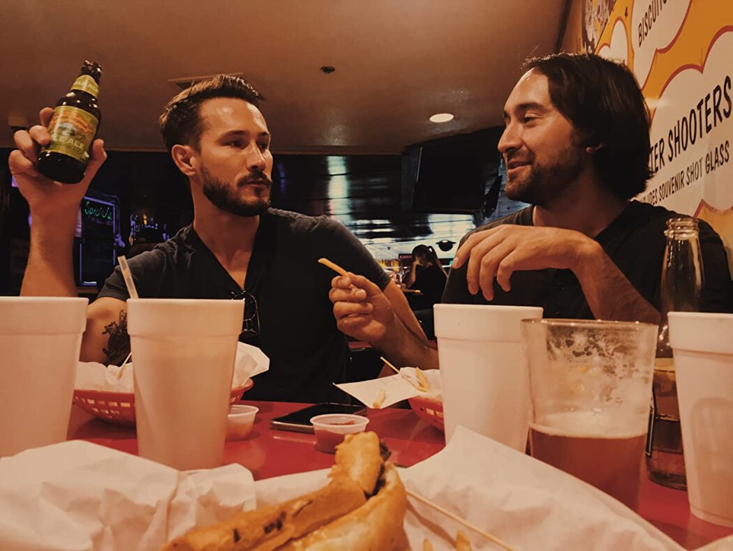 ეს, რაც შიგნითაა  ქართულად -  Its Whats on the Inside