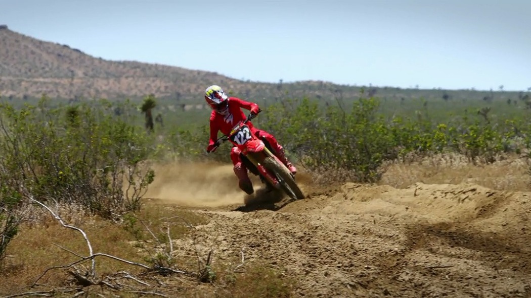 რევოლუცია  ქართულად -  Moto CO: Revolutions