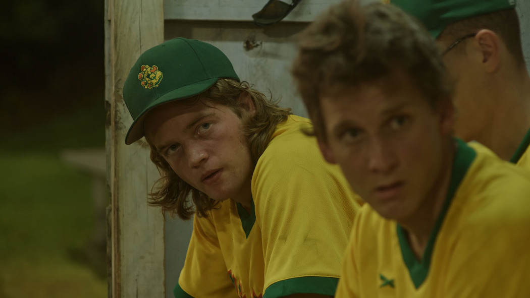 მარტოსული გიგანტები  ქართულად -  Giants Being Lonely