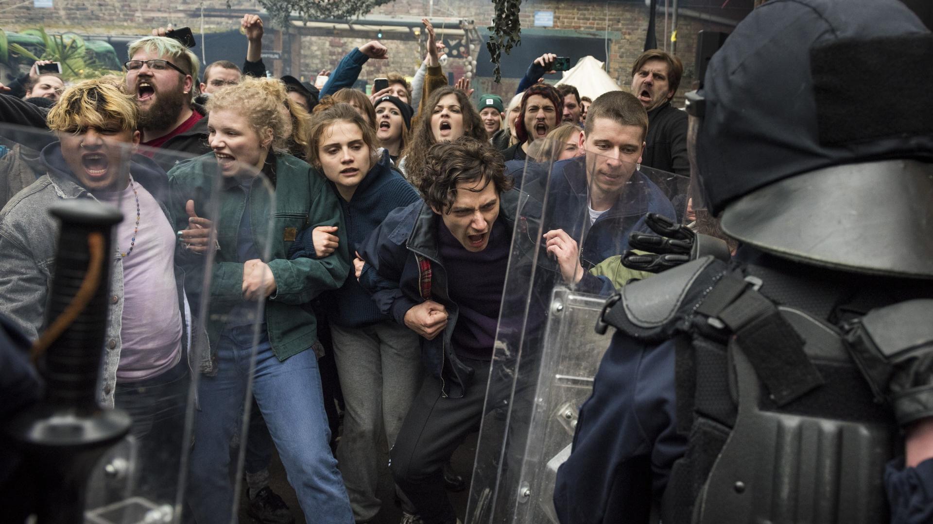 სამყაროს ხვალინდელი დღე  ქართულად -  And Tomorrow the Entire World