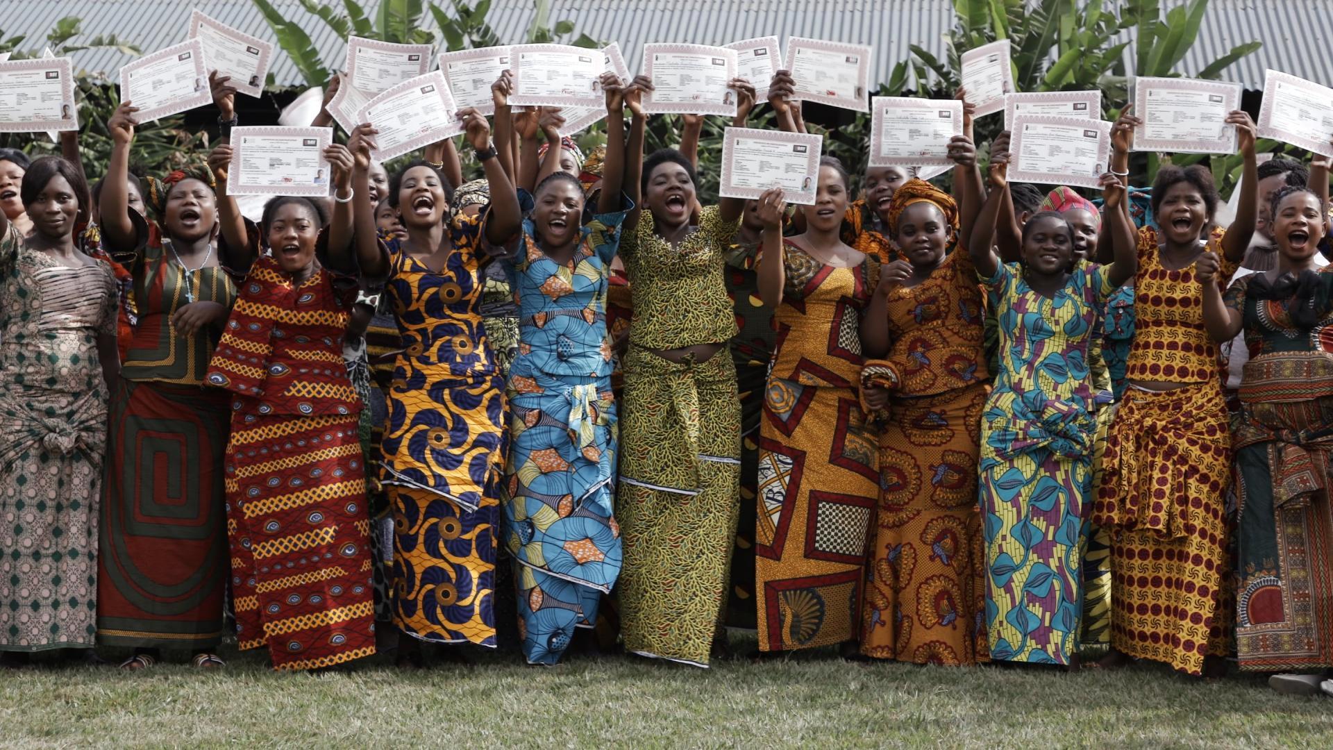 ქალი  ქართულად -  Woman