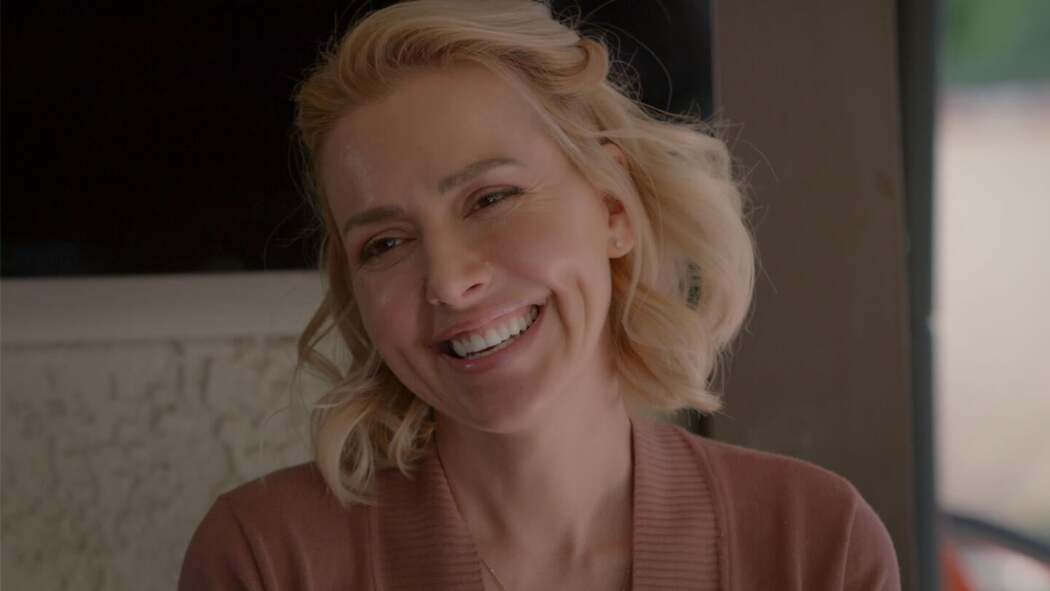 დედიკოს  თაღლითი მხატვარი  ქართულად -  Mommys Deadly Con Artist