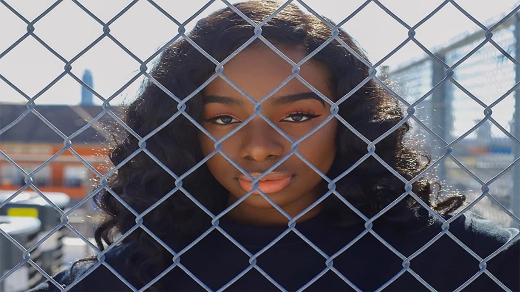 ფილმი ხაზების გარეშე  ქართულად -  No Strings the Movie