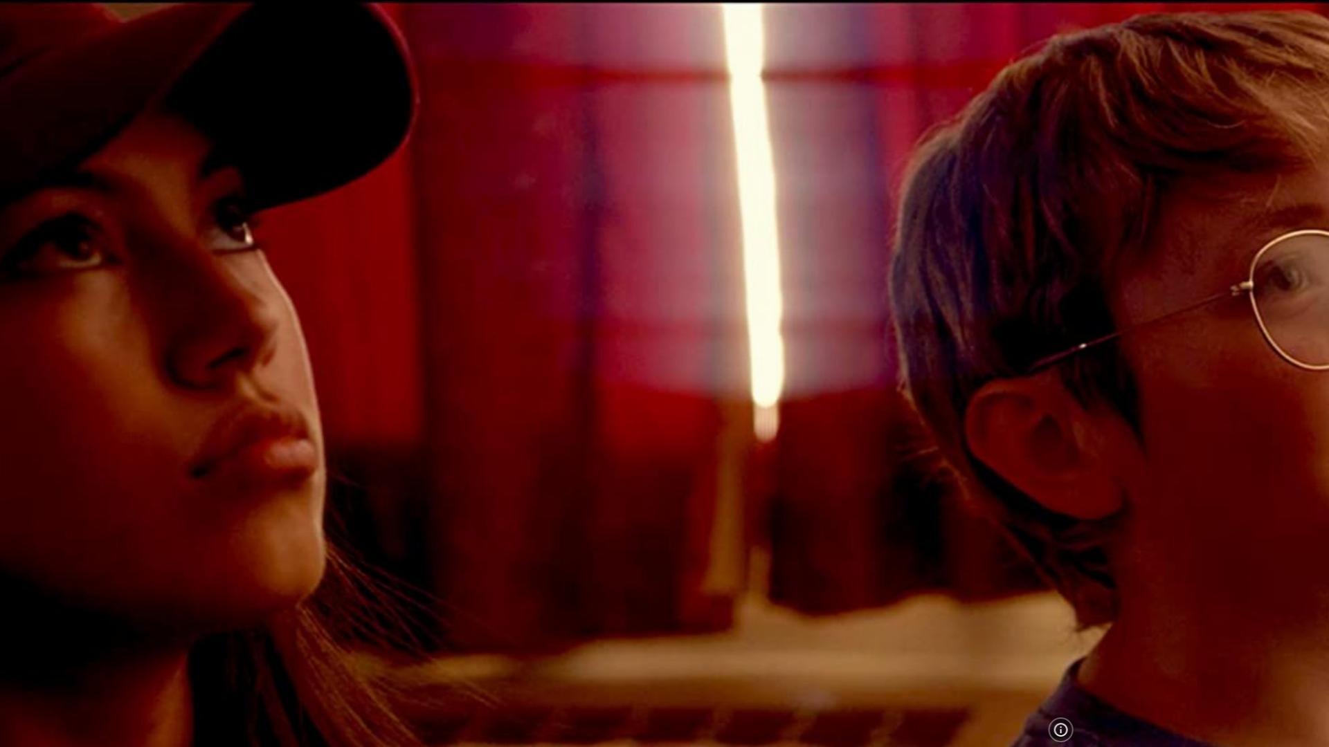 ზოი  ქართულად -  Zooey