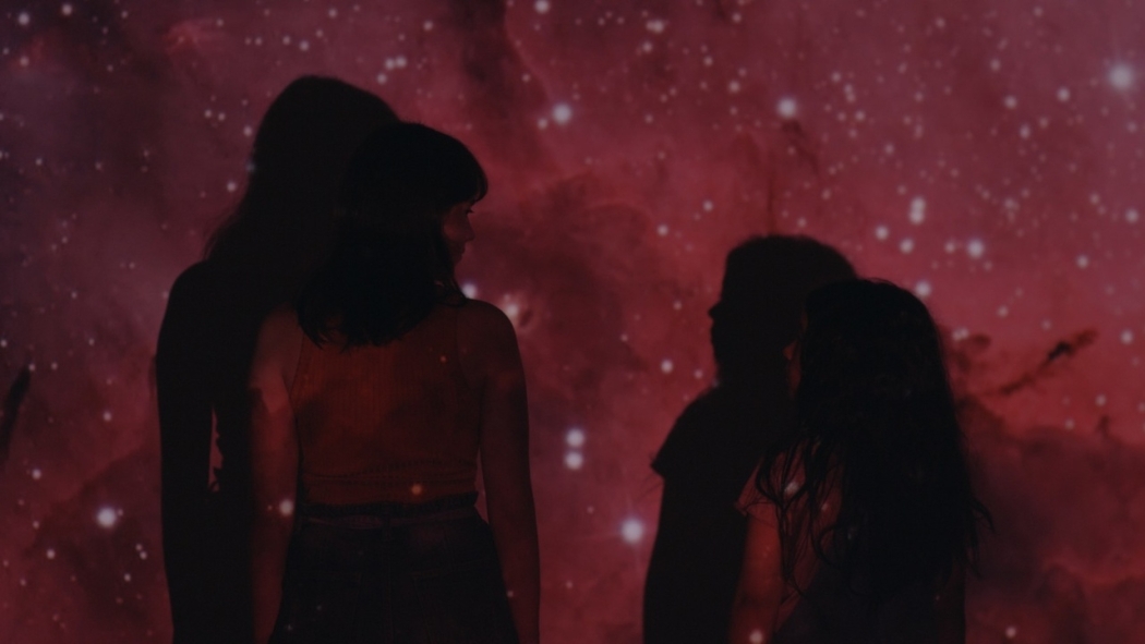 დები სამყაროს დასასრულს  ქართულად -  Sisters in the End of the World