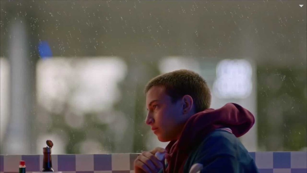 თეთრი ზაფხული  ქართულად -  Summer White