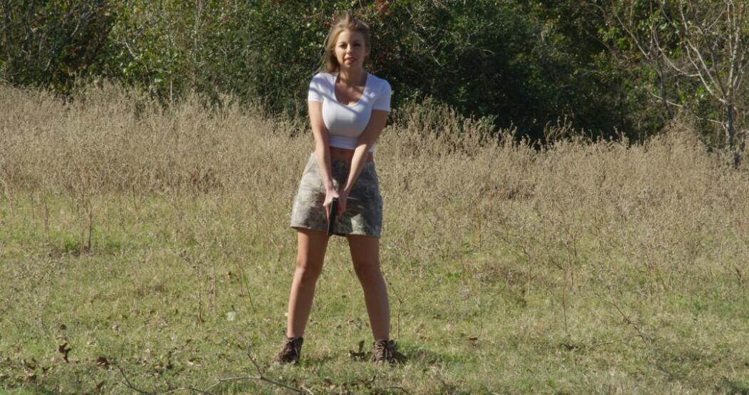 გოგოები, იარაღი და სისხლი  ქართულად -  Girls Guns and Blood