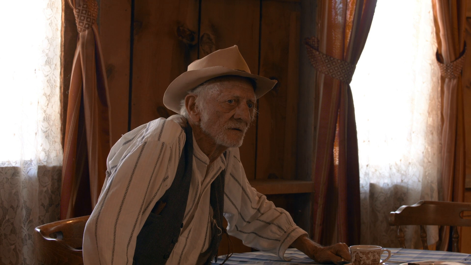 გზამკვლევი ველური დასავლეთის მებრძოლთათვის  ქართულად -  A Guide to Gunfighters of the Wild West