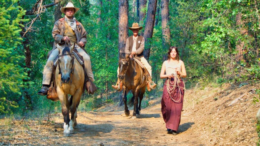 სკინუოქერი  ქართულად -  Skinwalker