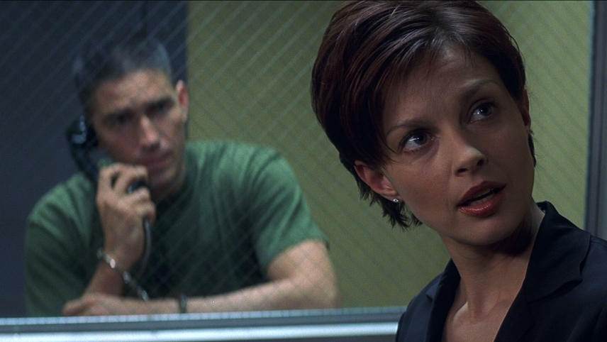 განსაკუთრებით საშიში დანაშაული  ქართულად -  High Crimes