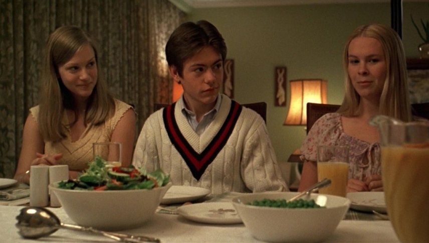 თვითმკვლელი ქალწულები  ქართულად -  The Virgin Suicides