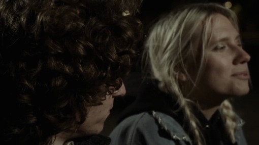 რატომ მიფრინავენ ფარვანები შუქისკენ?  ქართულად -  Why Moths Fly to the Light?