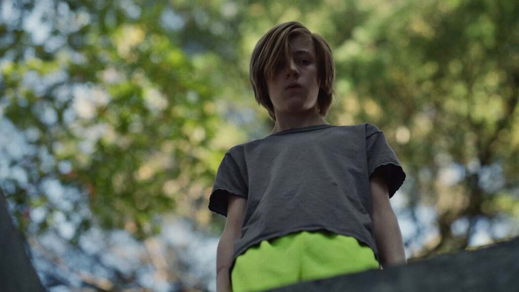 ჯონი და ორმო  ქართულად -  John and the Hole