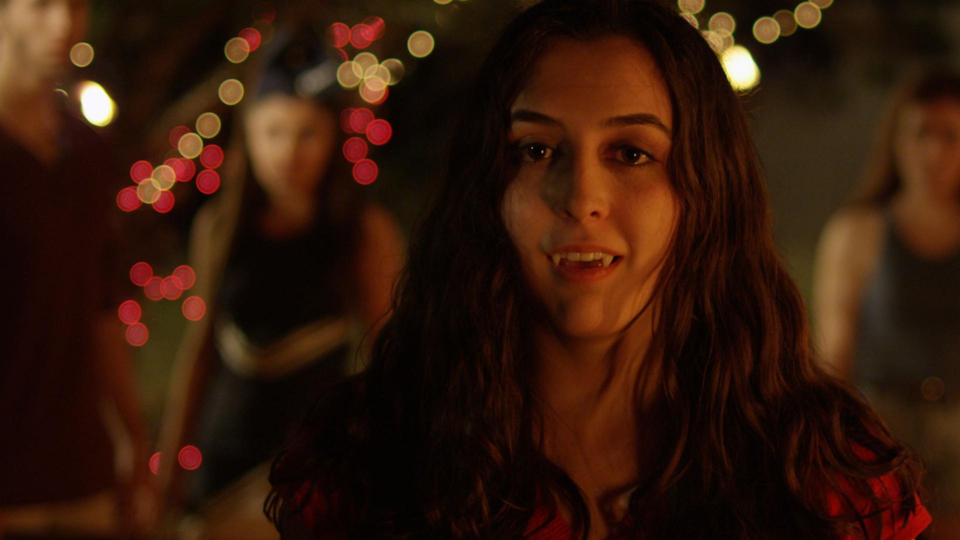 თინეიჯერი ვამპირი  ქართულად -  Teenage Vampire