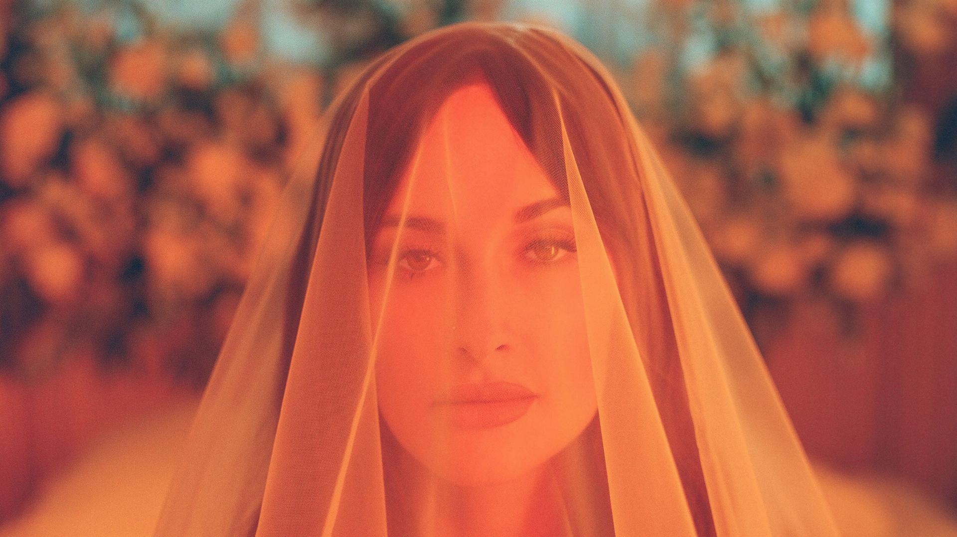 უბედურ ვარსკვლავზე დაბადებული  ქართულად -  Star-Crossed: The Film